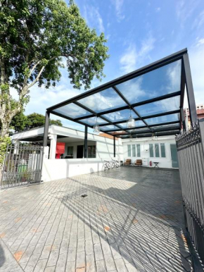 Landed Terrace near Lam Wah Ee Hospital at JELUTONG